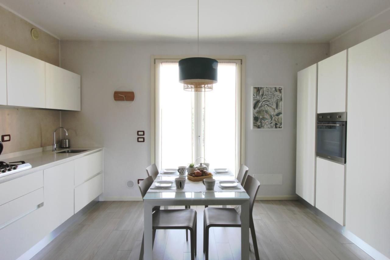 La Casa Di Cele Leilighet Desenzano del Garda Eksteriør bilde